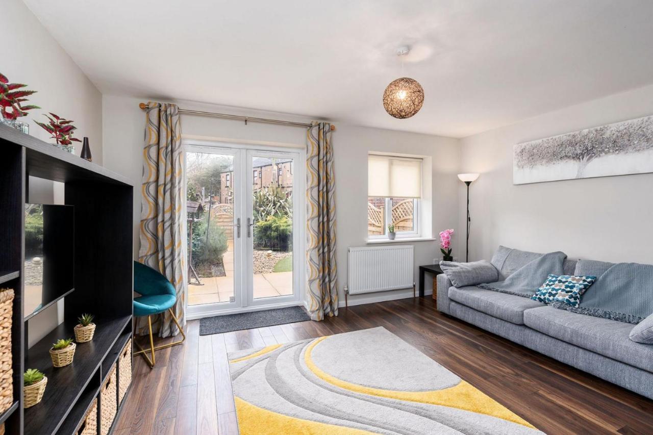 Stunning 3 Bedroom Home Hillsborough Sheffield Exterior photo